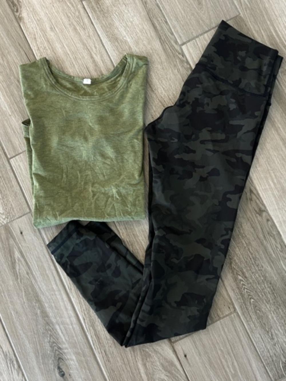 lululemon camo-print workout set in dark green and black bundle